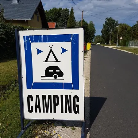 Poldi Camping *